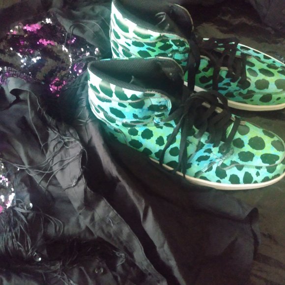 Leopard Print High Tops - Picture 2 of 2